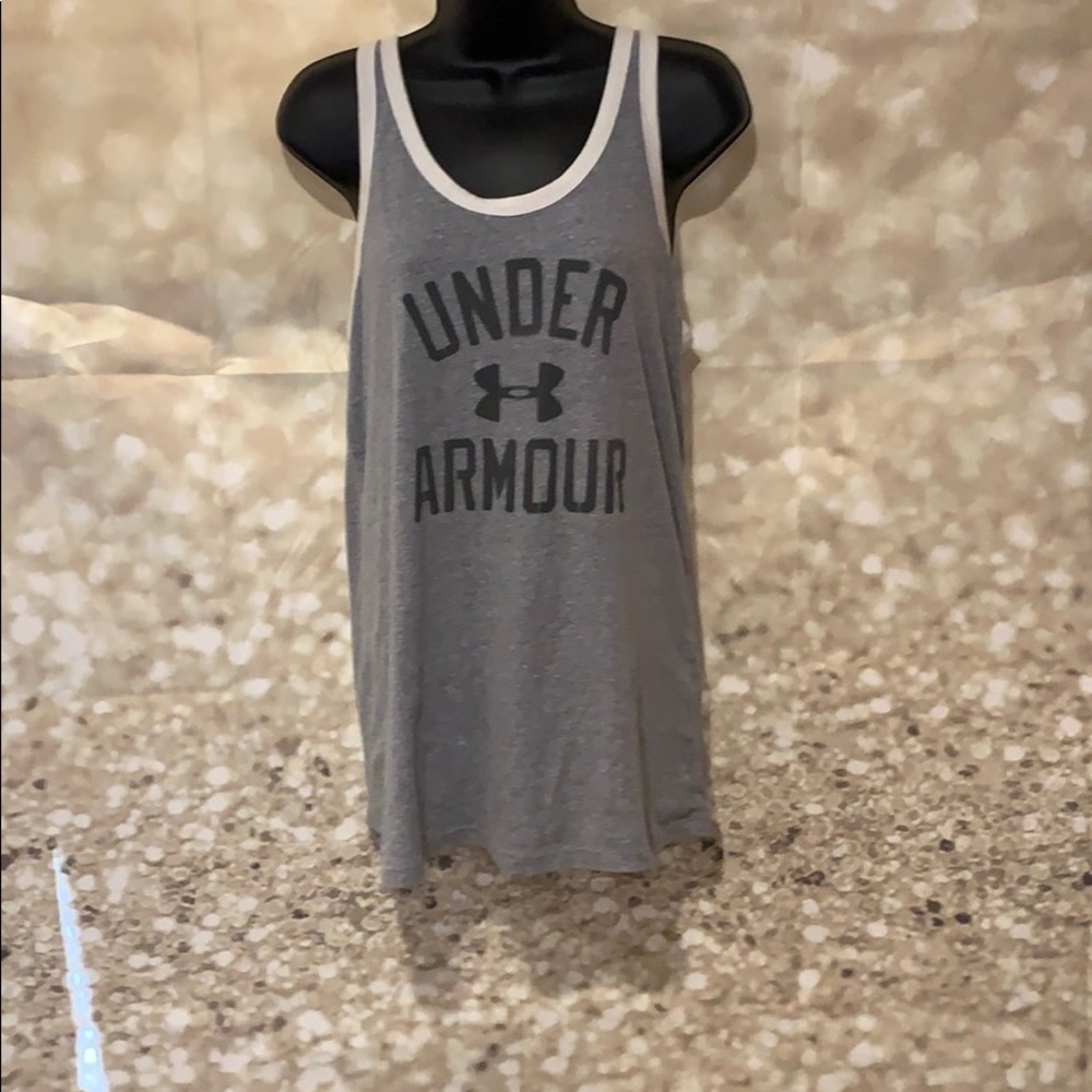 Women’s gray with white tank top under armour
